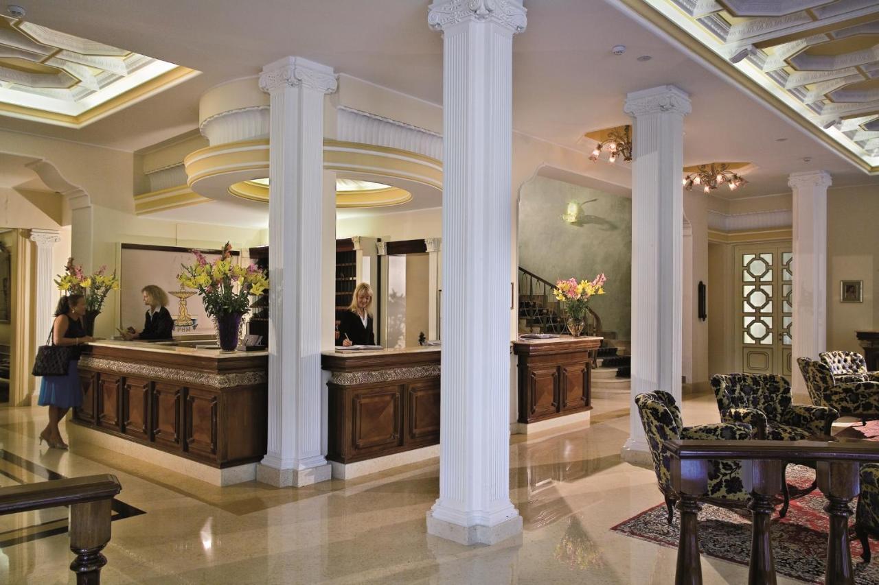 Palace Hotel Meggiorato อาบาโนแตร์เม ภายนอก รูปภาพ