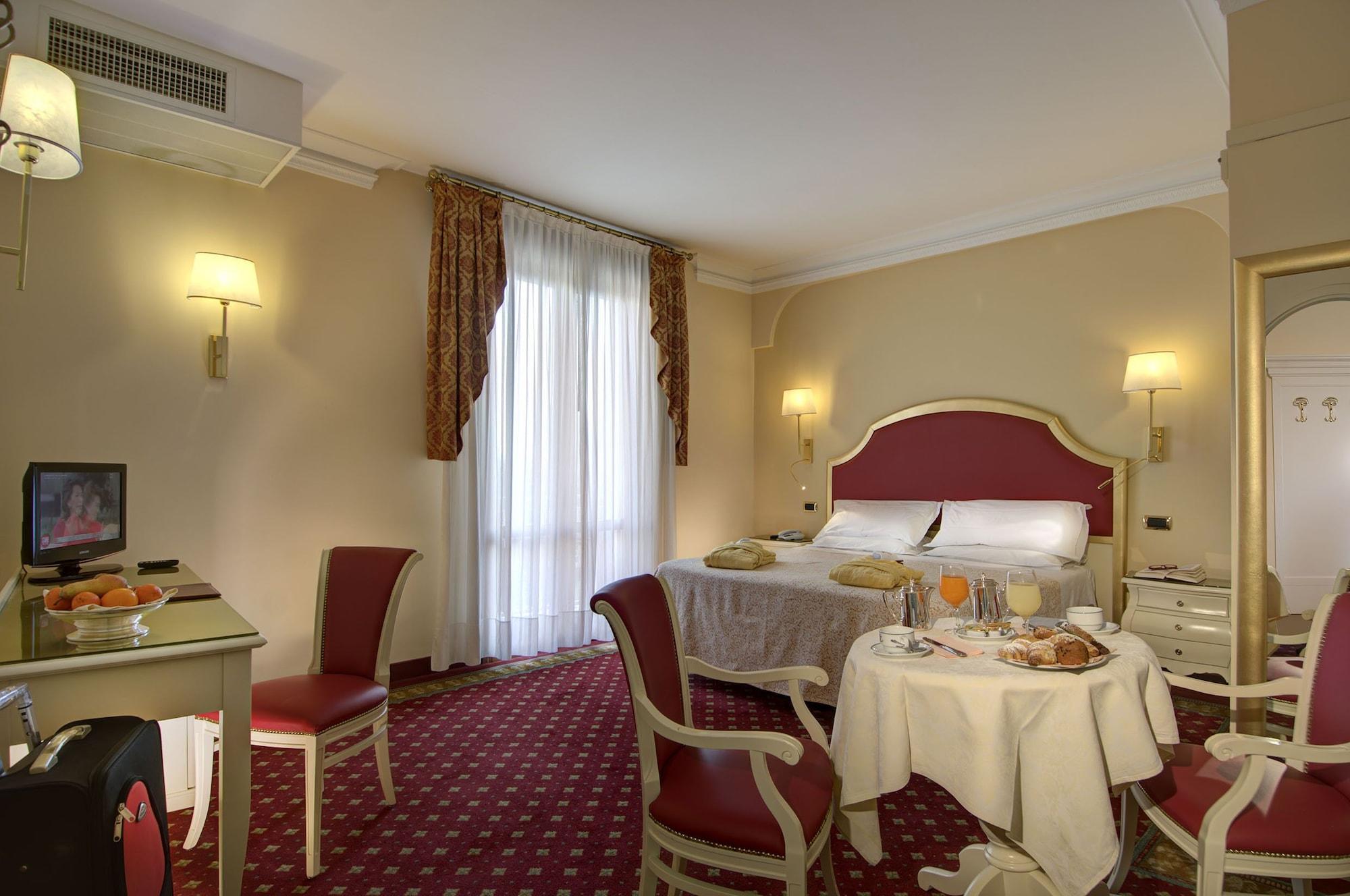Palace Hotel Meggiorato อาบาโนแตร์เม ภายนอก รูปภาพ