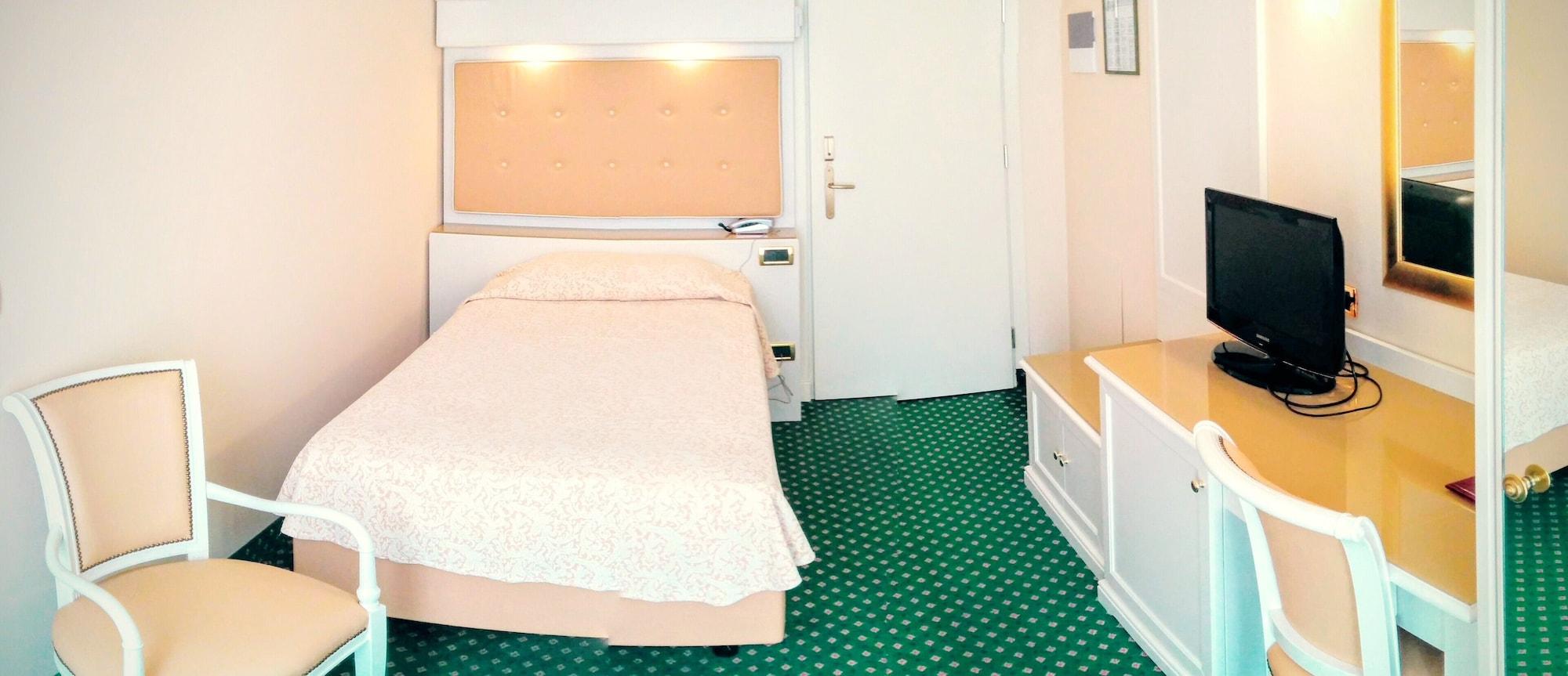 Palace Hotel Meggiorato อาบาโนแตร์เม ภายนอก รูปภาพ