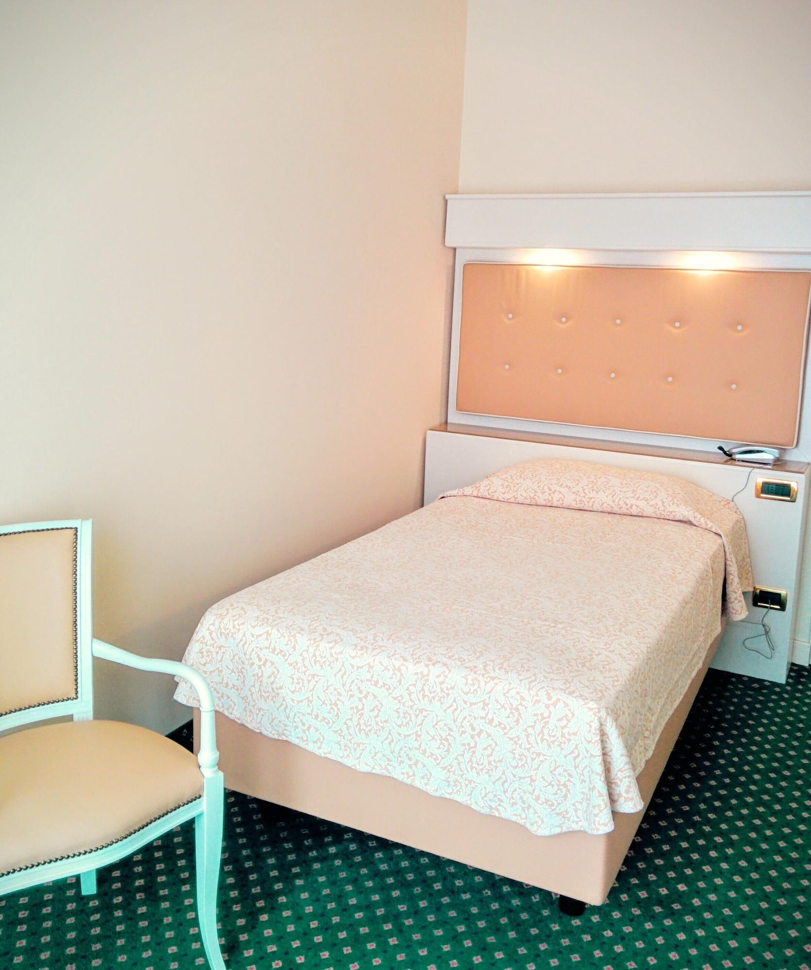 Palace Hotel Meggiorato อาบาโนแตร์เม ภายนอก รูปภาพ